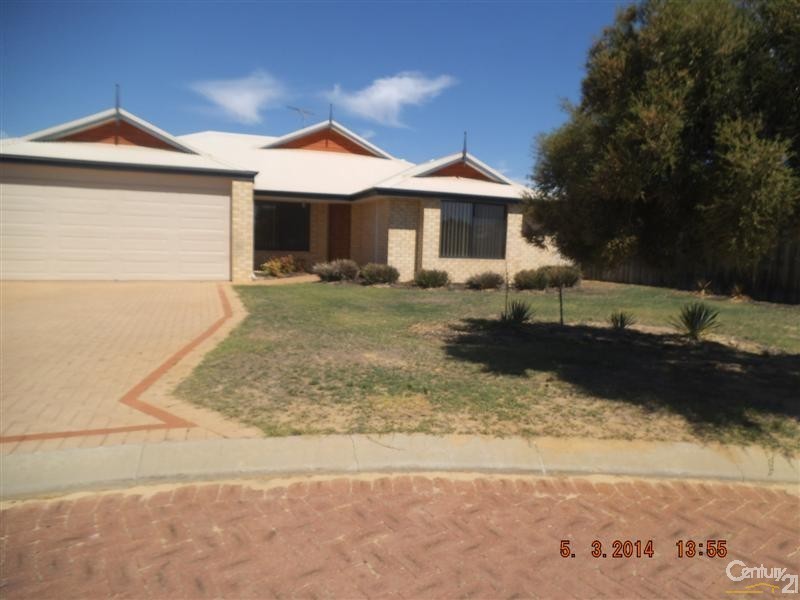 15 Whitegum Pass, Halls Head WA 6210