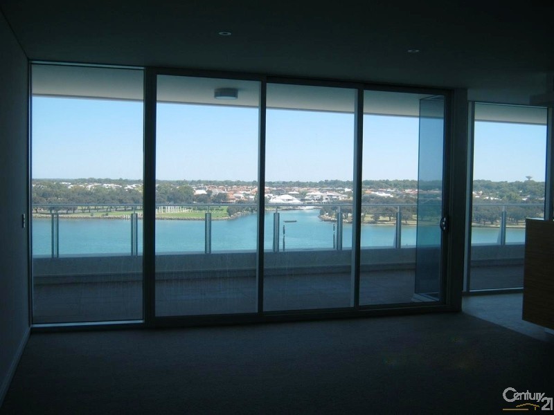 702/5 Marco Polo Drive, Mandurah WA 6210