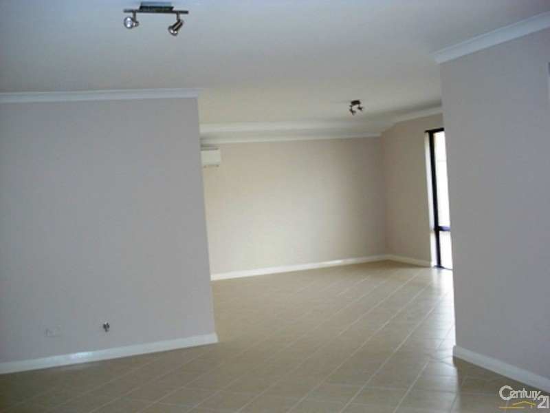 135 Meadow Springs Drive, Meadow Springs WA 6210