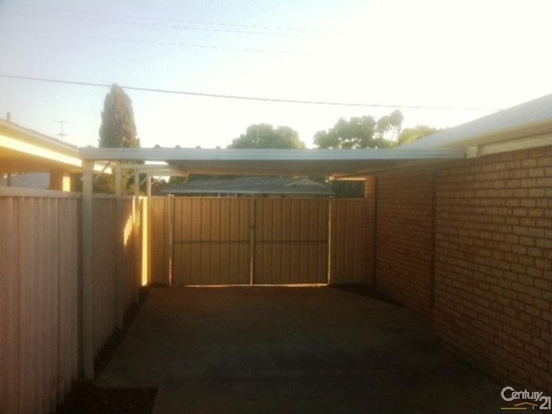 1 Eagle Court, Greenfields WA 6210