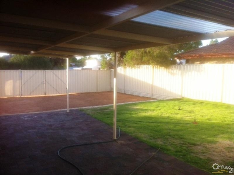 1 Eagle Court, Greenfields WA 6210