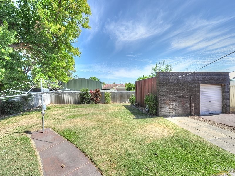 71 Leslie Street, Dudley Park WA 6210