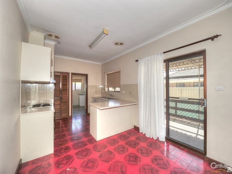 71 Leslie Street, Dudley Park WA 6210