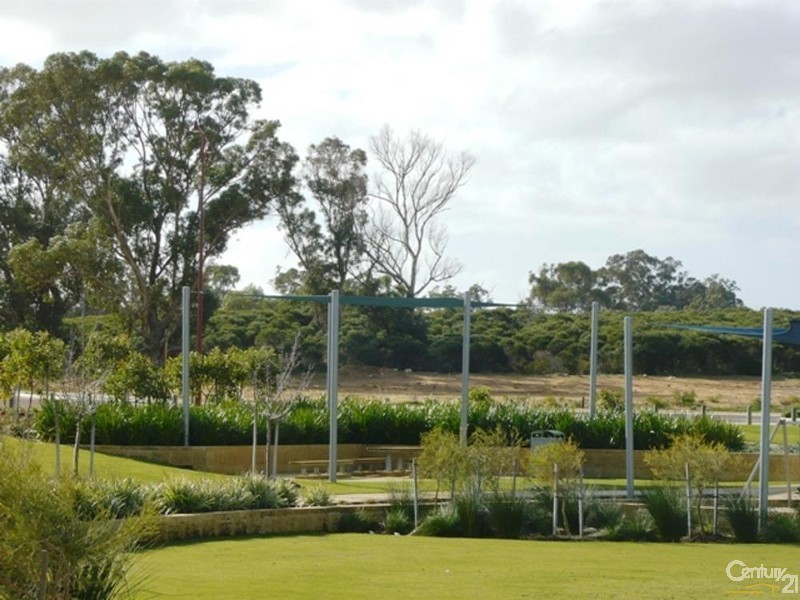 20a Kirkland Way, Meadow Springs WA 6210