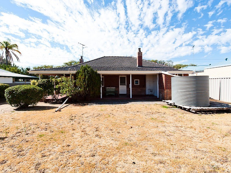 69 Tuckey Street, Mandurah WA 6210