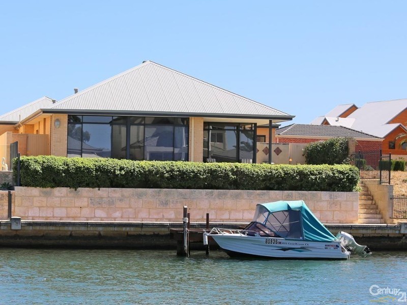 34 Aztec Island Retreat, Halls Head WA 6210
