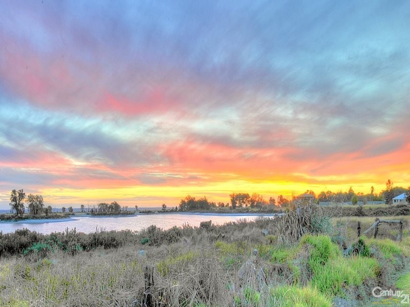 2/5 Nairn Road, Coodanup WA 6210