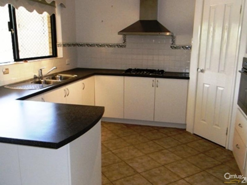 7/185  Oakmont Avenue, Meadow Springs WA 6210