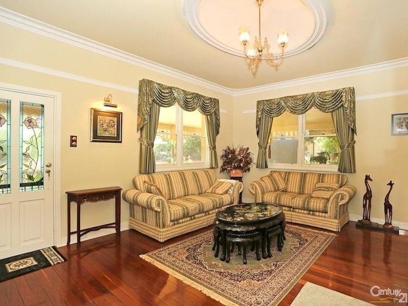 31 Hill Street, Halls Head WA 6210