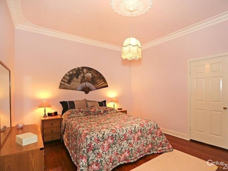 31 Hill Street, Halls Head WA 6210