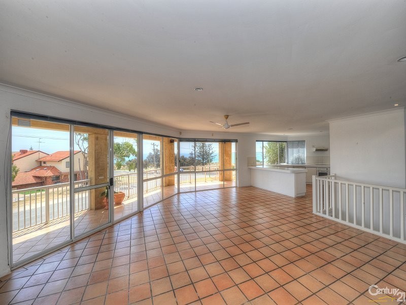 3 Janis Street, Halls Head WA 6210