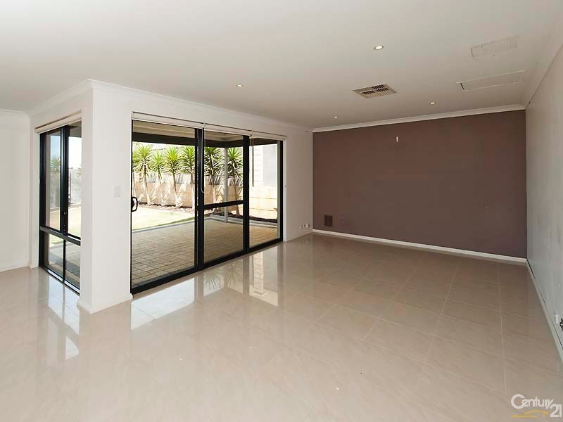 125 Westview Parade, Wannanup WA 6210