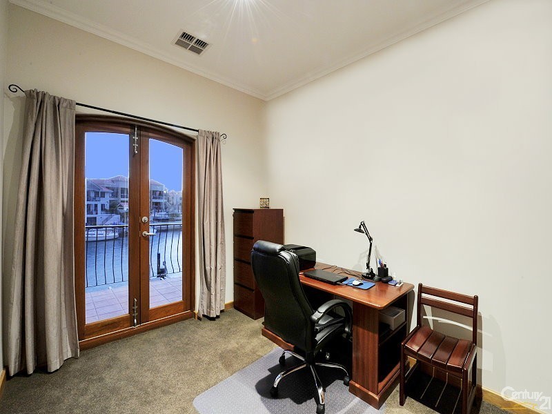 44/18 Port Quays, Wannanup WA 6210