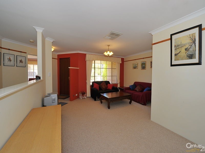 2 Hazlett Lane, Dawesville WA 6211