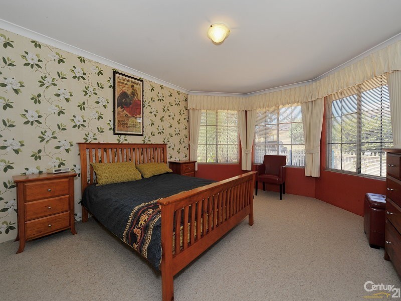 2 Hazlett Lane, Dawesville WA 6211