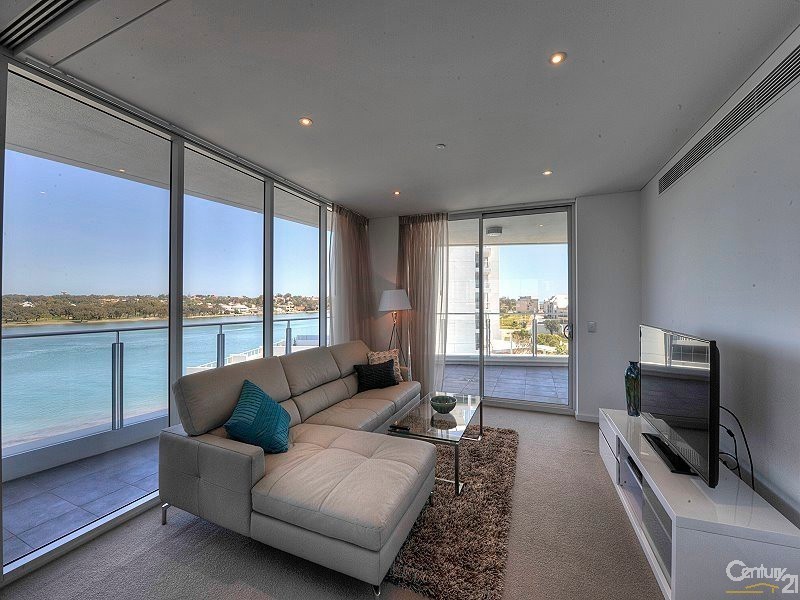 505/3 Marco Polo Drive, Mandurah WA 6210