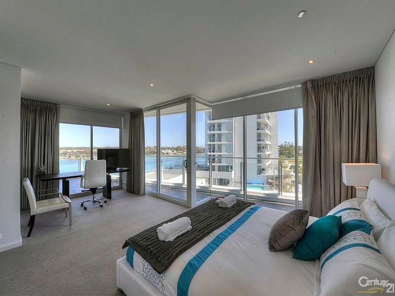 505/3 Marco Polo Drive, Mandurah WA 6210