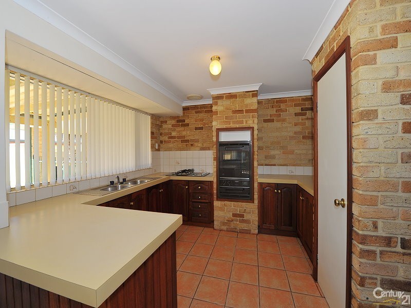 4 St Annes Terrace, Meadow Springs WA 6210