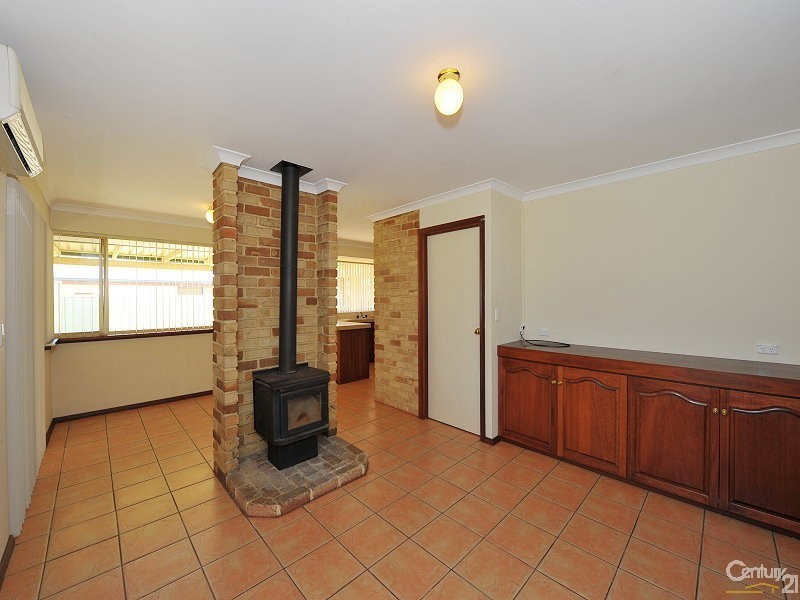 4 St Annes Terrace, Meadow Springs WA 6210