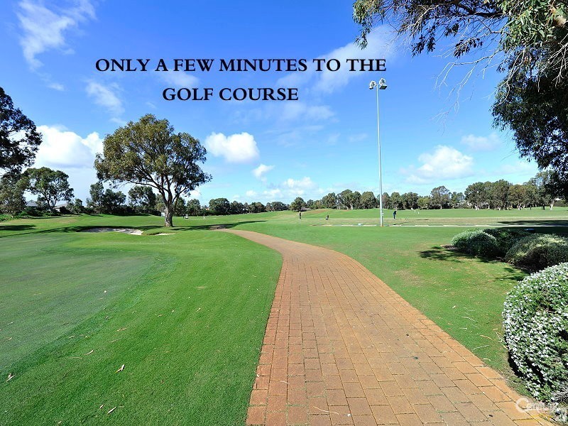 4 St Annes Terrace, Meadow Springs WA 6210