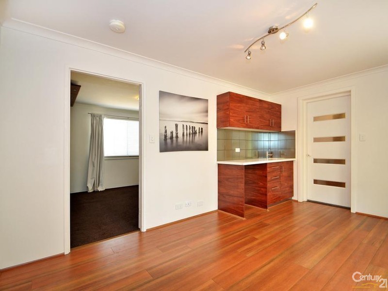 42 Serpentine Way, Stake Hill WA 6181