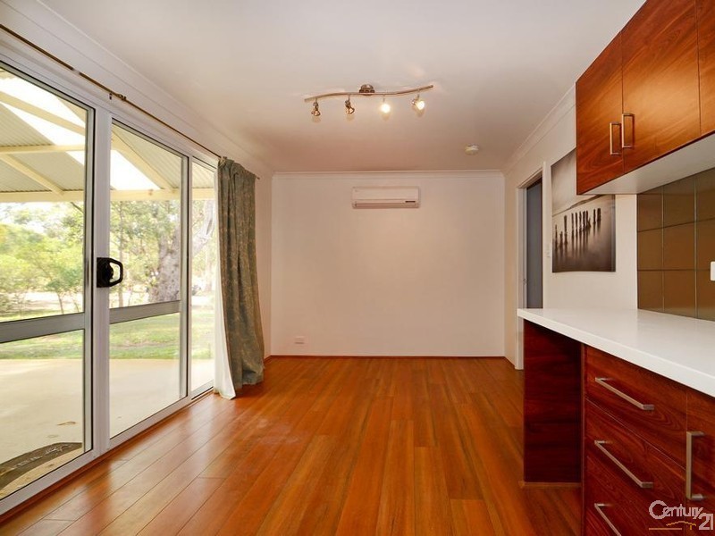 42 Serpentine Way, Stake Hill WA 6181