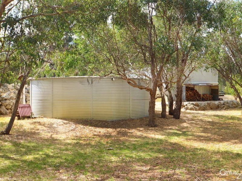 42 Serpentine Way, Stake Hill WA 6181