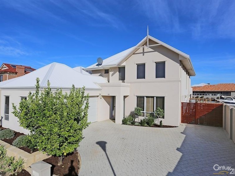 36 Leisure Way, Halls Head WA 6210