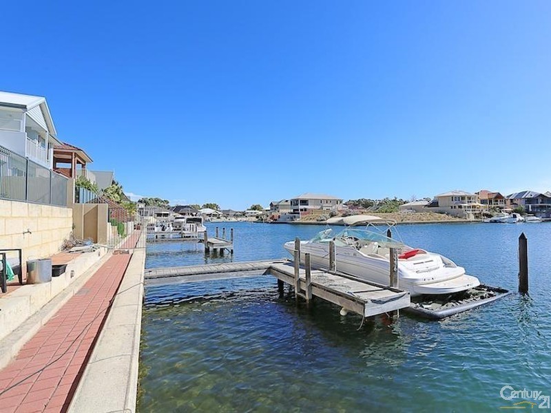 36 Leisure Way, Halls Head WA 6210