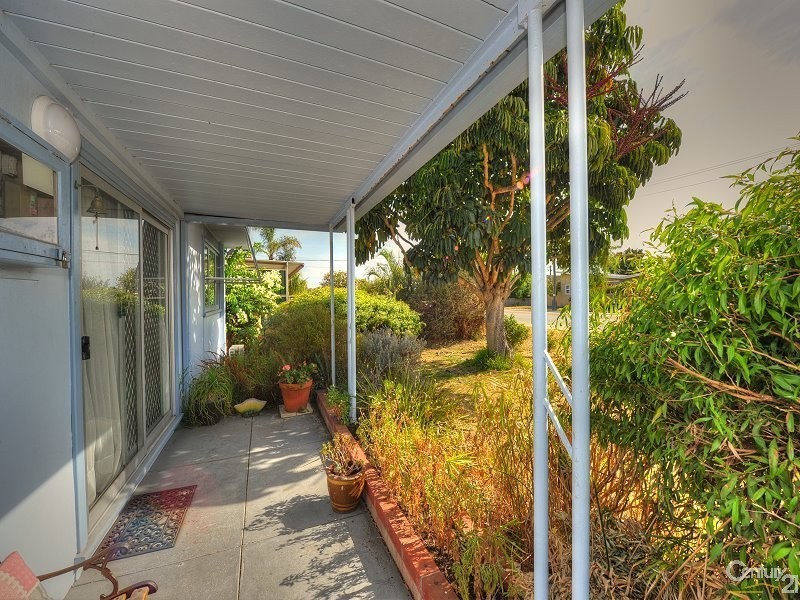 11 Dadger Street, Dudley Park WA 6210