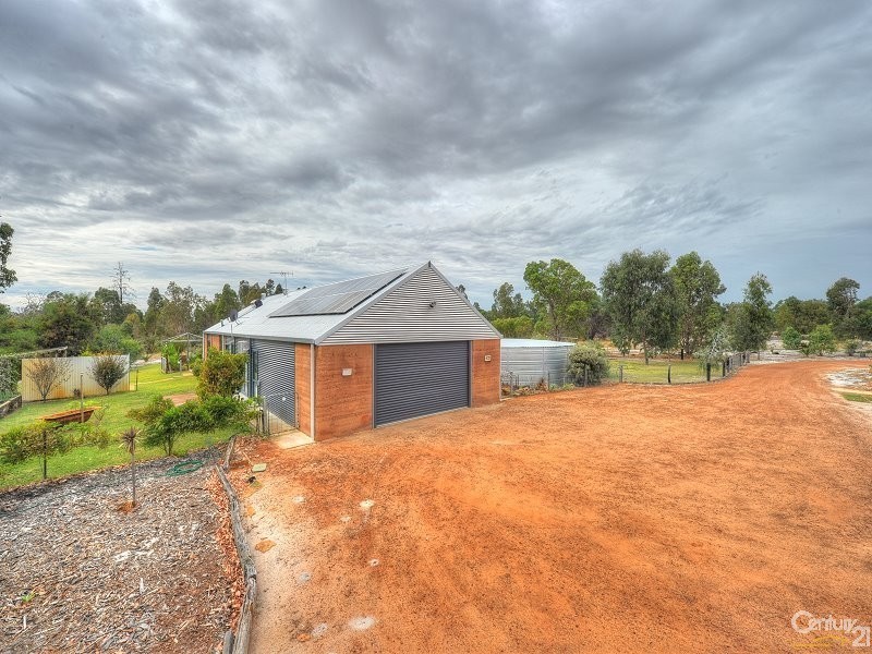 735 Southern Estuary Road, Lake Clifton WA 6215