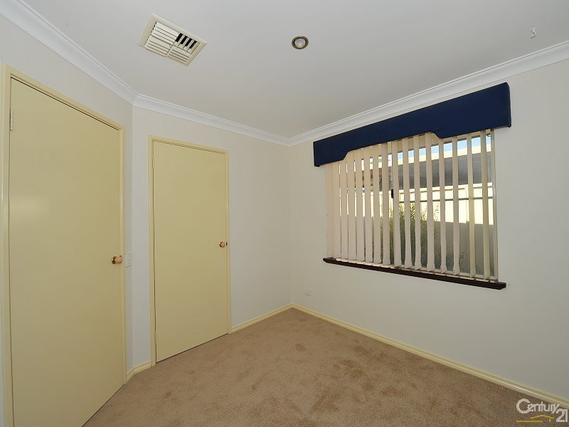 8 Howe Close, San Remo WA 6210