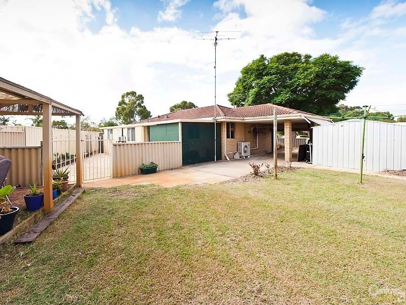 6 Revesby Place, Coodanup WA 6210