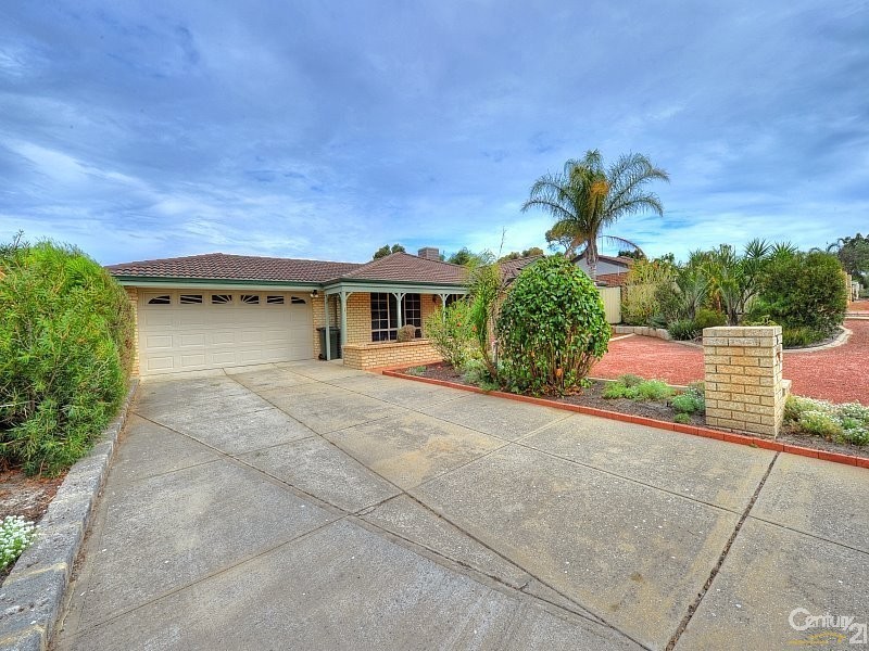 6 Allamanda Way, Halls Head WA 6210