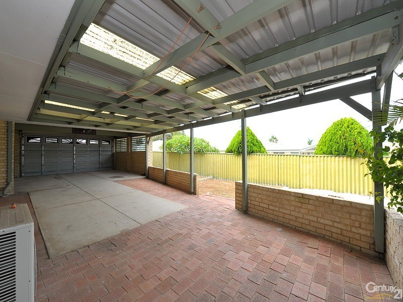 6 Allamanda Way, Halls Head WA 6210