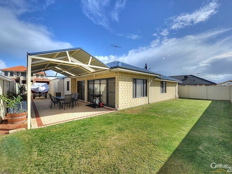 25 Guillardon Terrace, Madora Bay WA 6210