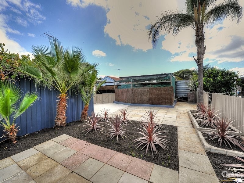 13 Dadger Street, Dudley Park WA 6210