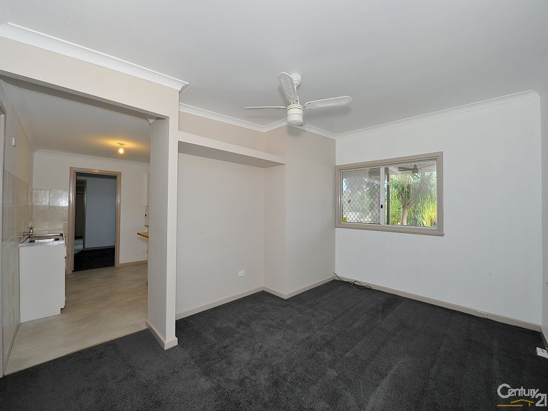 13 Dadger Street, Dudley Park WA 6210