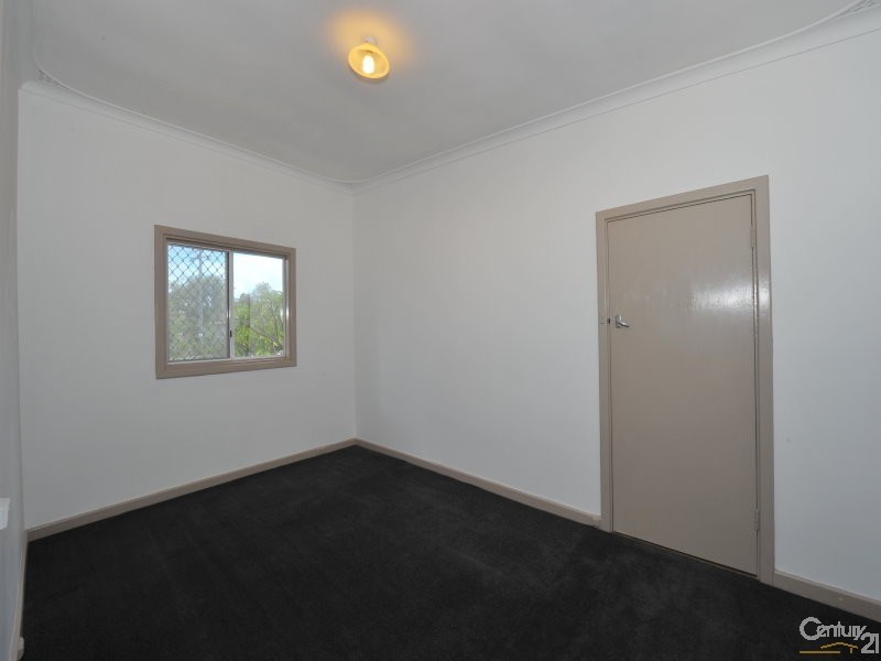 13 Dadger Street, Dudley Park WA 6210