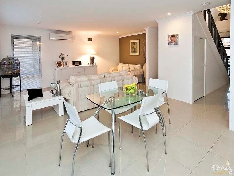 97 Lake Valley Drive, Lakelands WA 6180