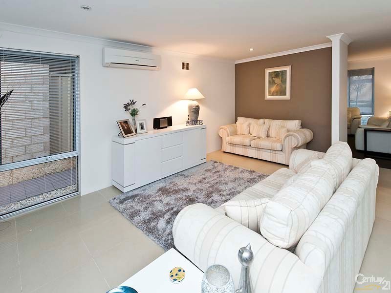 97 Lake Valley Drive, Lakelands WA 6180