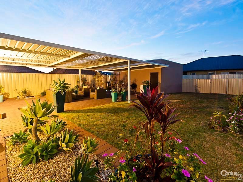 97 Lake Valley Drive, Lakelands WA 6180