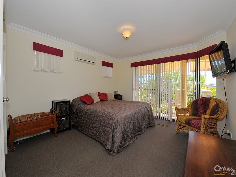 55 Batavia Avenue, Wannanup WA 6210
