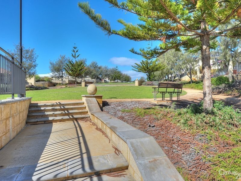 55 Batavia Avenue, Wannanup WA 6210