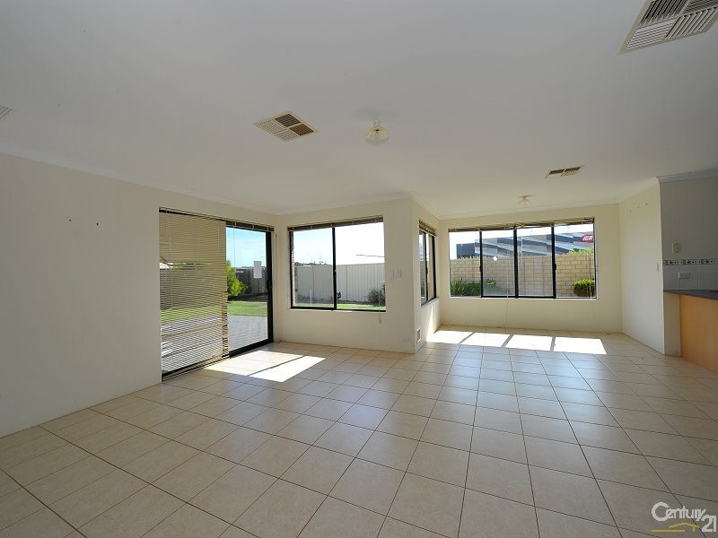 80 Seascapes Boulevard, Halls Head WA 6210