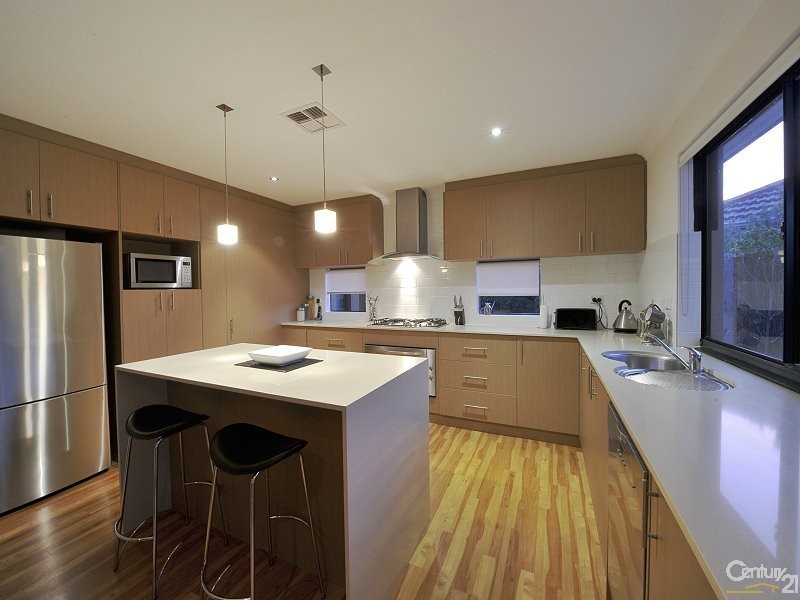 7 Beaufortia Turn, Halls Head WA 6210