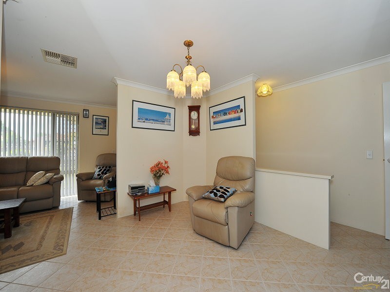 105 Leslie Street, Dudley Park WA 6210