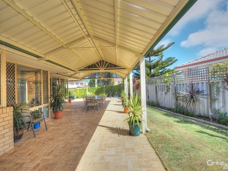 105 Leslie Street, Dudley Park WA 6210