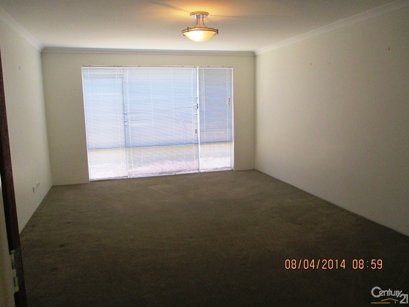 18 Kerkeri Heights, Lakelands WA 6180