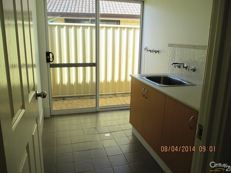 18 Kerkeri Heights, Lakelands WA 6180